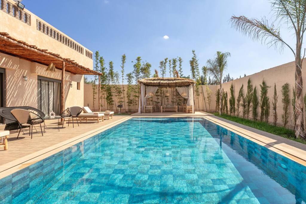 Villa Leila,Piscine , Grand Jardin, Jeux , Cuisiniere Марракеш Экстерьер фото